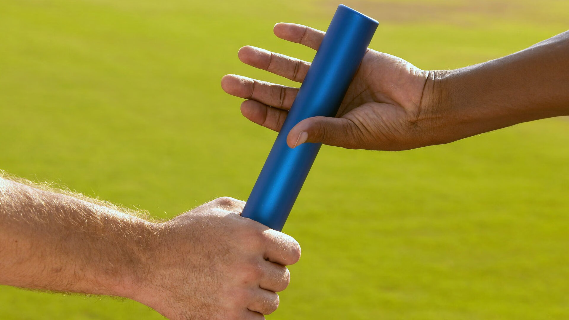 _全球趣味运动会:笑声与奋勇并行_,局趣味运动会